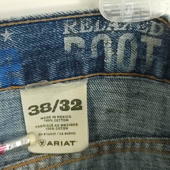 Ariat Jeans Men's 38x32 Blue Fade Denim Relaxed Boot Distressed Destroyed - Picture 10 of 12